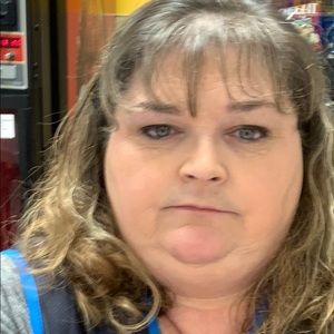 Meet your Posher, Pam